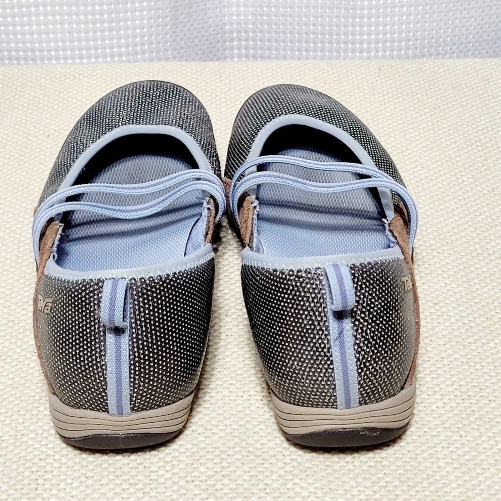 Teva Slip On Mary Jane Flats Brown Suede Blue Accents Shoes Women's (9) - Picture 4 of 9